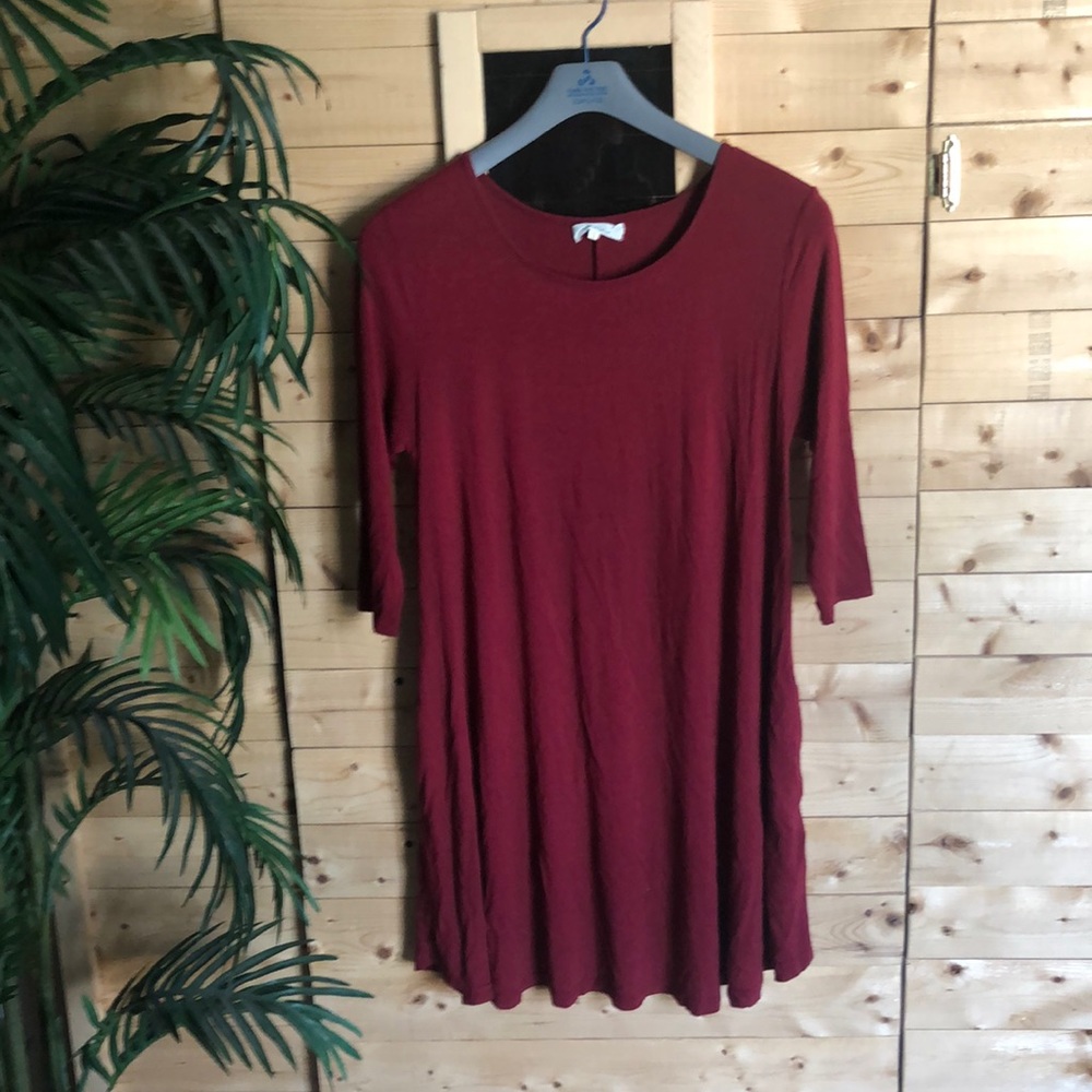 Women’s flowy piko dress